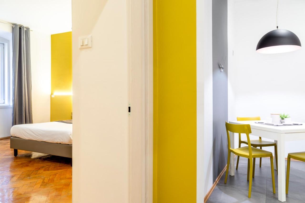 Elegante Appartamento Vicino Alla Stazione - Gold Triest Exterior foto